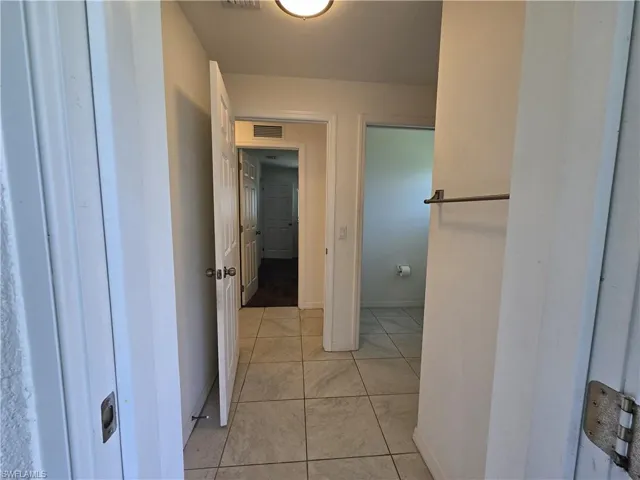 329 Sw 21st Ln, Cape Coral, Florida 33991