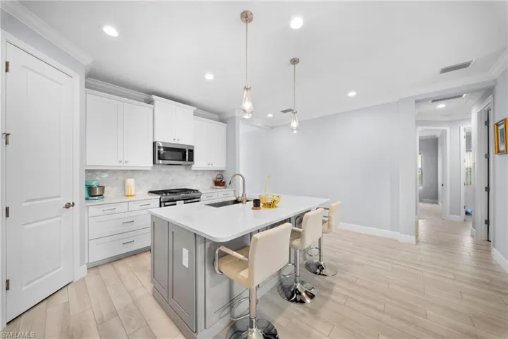 4048 Pegasus Way, Naples, Florida 34120