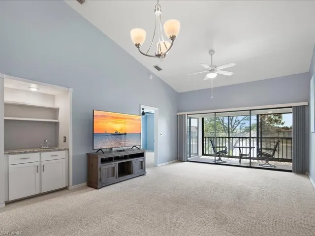 Vaulted Ceiling in Great Room