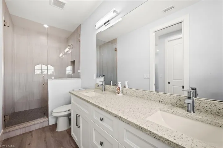 388  Pine  AVE, Naples, FL 34108