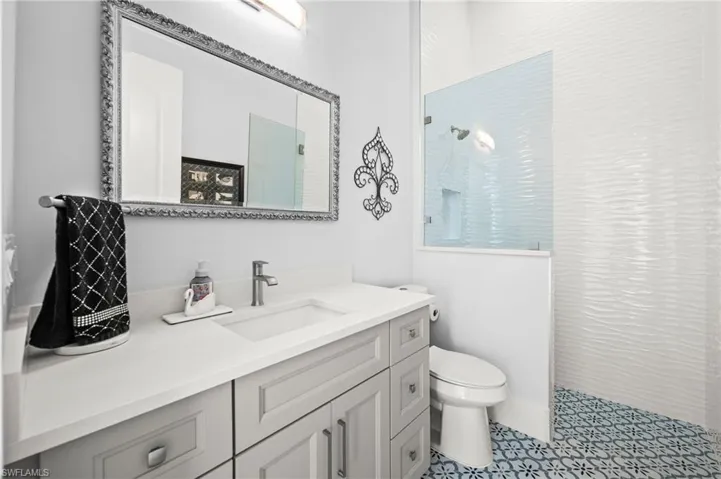 388  Pine  AVE, Naples, FL 34108