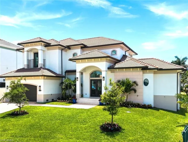 388  Pine  AVE, Naples, FL 34108