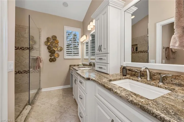 Remodeled Master Bathroom! Nothing left to do!