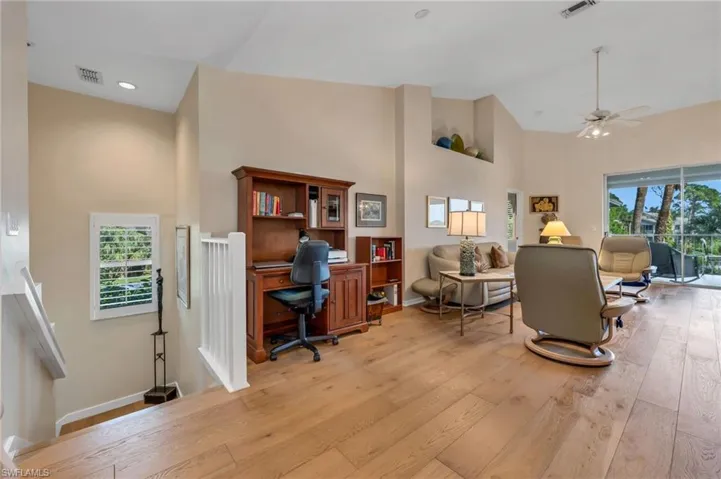 27071  Lake Harbor  CT, Bonita Springs, FL 34134