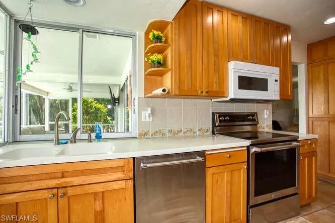 3413 Se 18th Ave, Cape Coral, Florida 33904