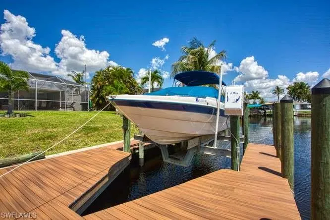 3413 Se 18th Ave, Cape Coral, Florida 33904