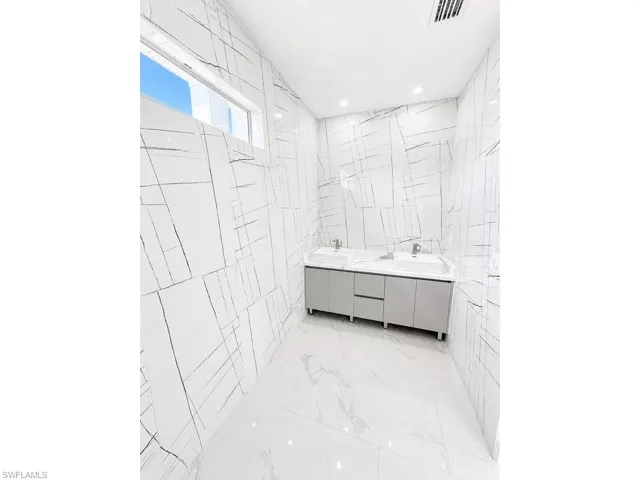 3404 Nw 1st Ter, Cape Coral, Florida 33993