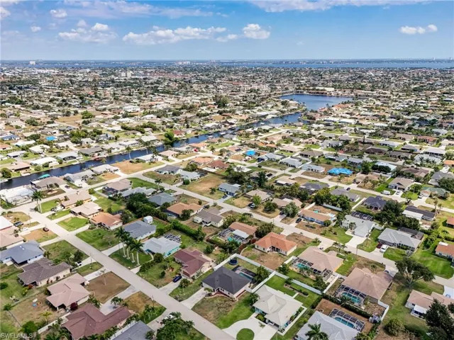 230 SW 43rd  TER, Cape Coral, FL 33914