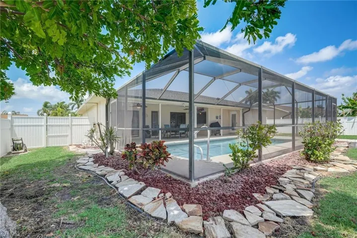 230 SW 43rd  TER, Cape Coral, FL 33914