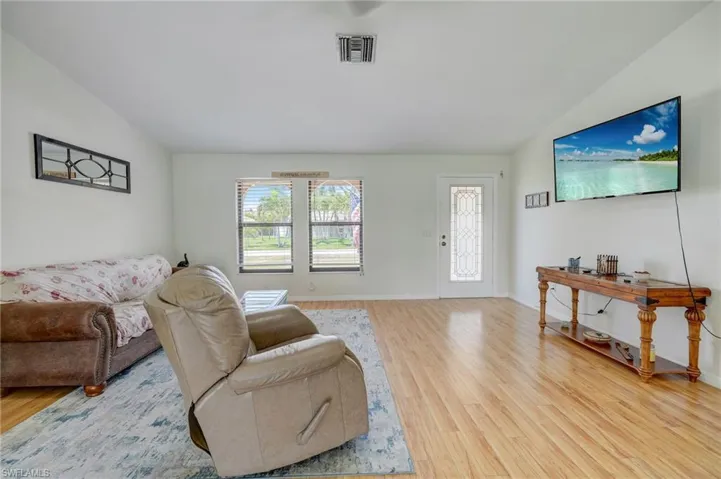 230 SW 43rd  TER, Cape Coral, FL 33914