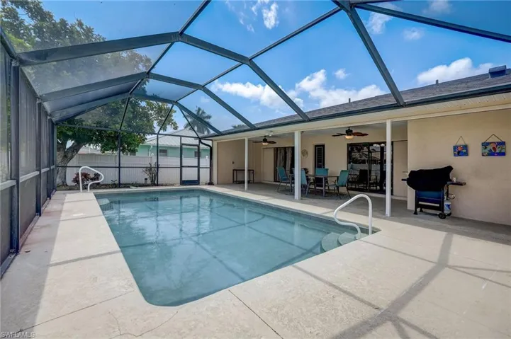 230 SW 43rd  TER, Cape Coral, FL 33914