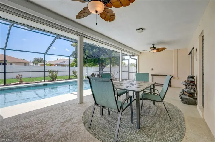 230 SW 43rd  TER, Cape Coral, FL 33914