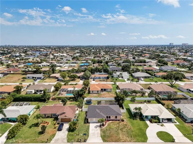 230 SW 43rd  TER, Cape Coral, FL 33914