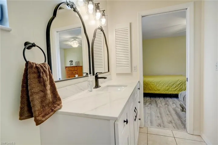230 SW 43rd  TER, Cape Coral, FL 33914
