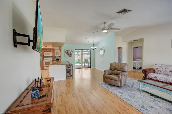 230 SW 43rd  TER, Cape Coral, FL 33914