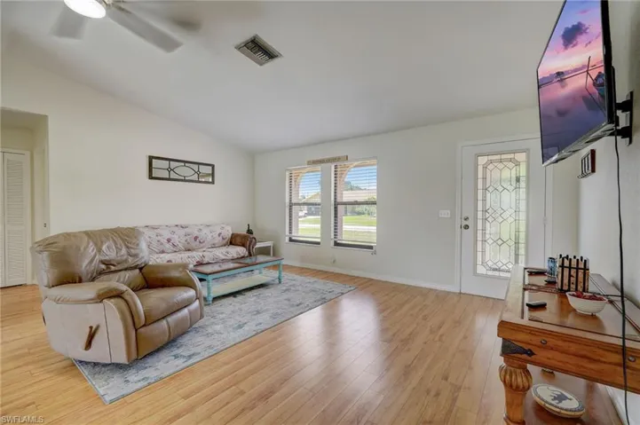 230 SW 43rd  TER, Cape Coral, FL 33914