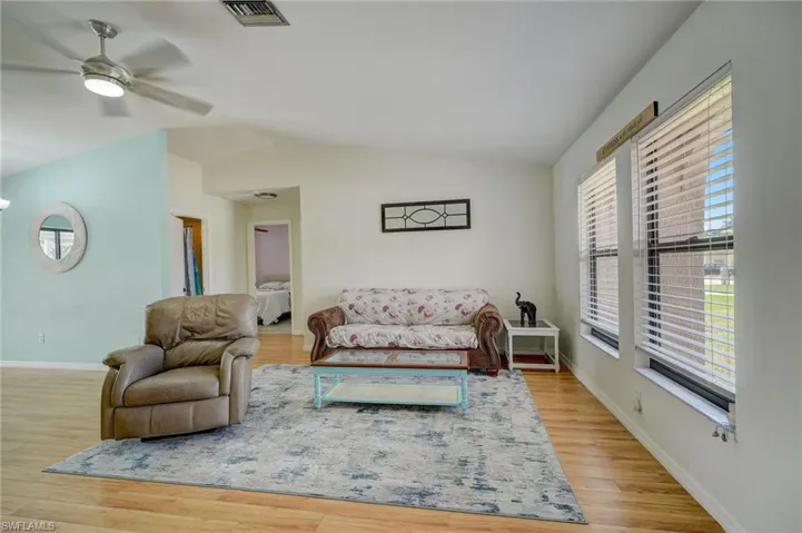 230 SW 43rd  TER, Cape Coral, FL 33914