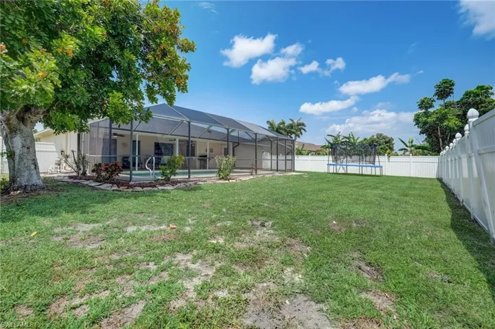 230 SW 43rd  TER, Cape Coral, FL 33914