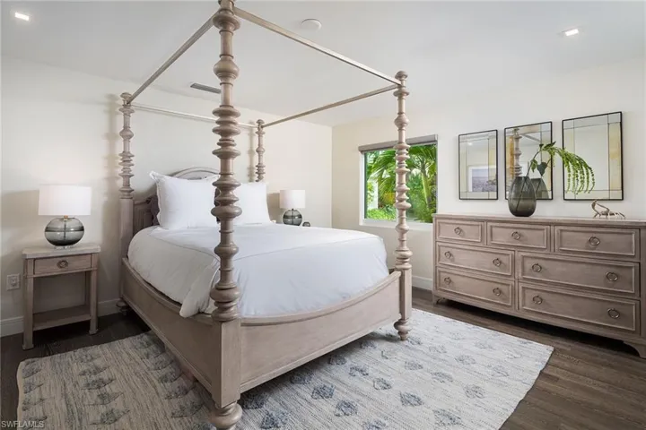 4834  West  BLVD, Naples, FL 34103