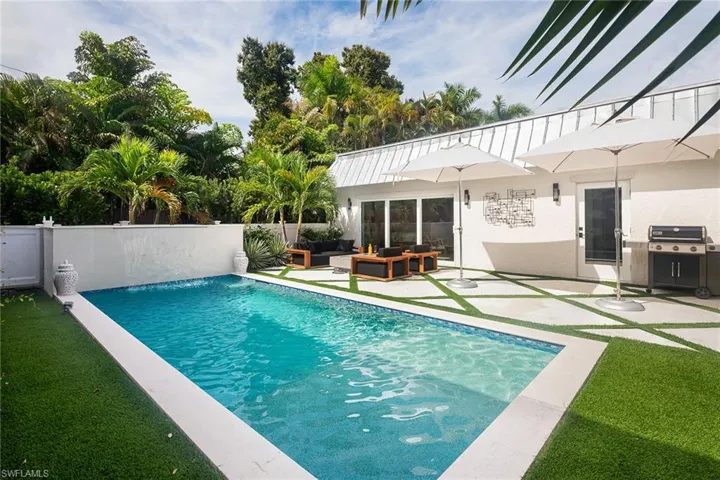 4834  West  BLVD, Naples, FL 34103