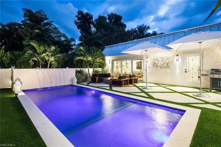 4834  West  BLVD, Naples, FL 34103