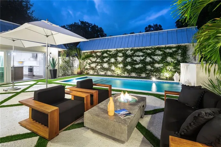 4834  West  BLVD, Naples, FL 34103