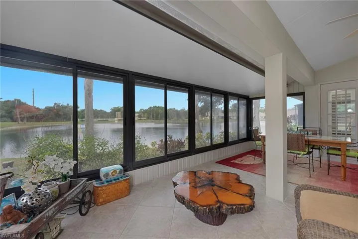 1384  Park Lake  DR, Naples, FL 34110