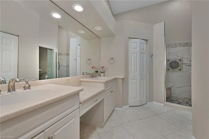 1384  Park Lake  DR, Naples, FL 34110