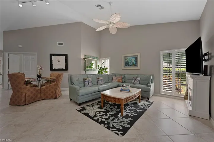 1384  Park Lake  DR, Naples, FL 34110
