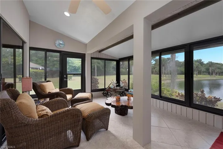 1384  Park Lake  DR, Naples, FL 34110