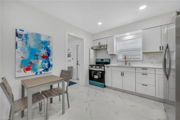 2566-2578 Jackson St W, Fort Myers, Florida 33901