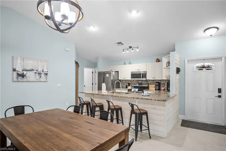1019 Nw 9th St, Cape Coral, Florida 33993