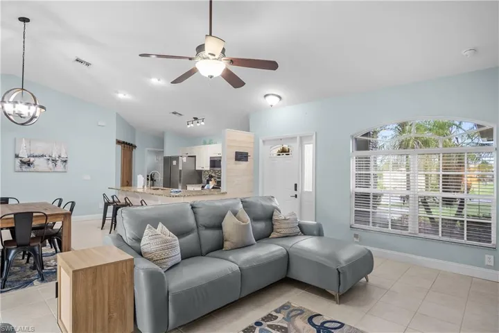 1019 Nw 9th St, Cape Coral, Florida 33993