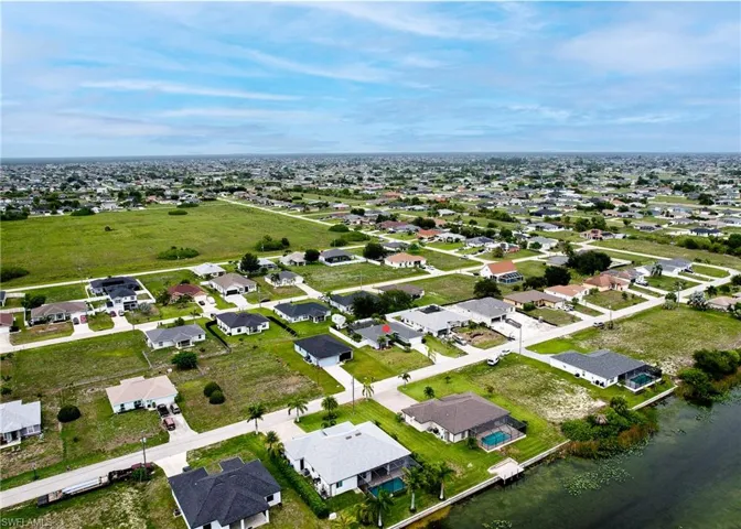 1019 Nw 9th St, Cape Coral, Florida 33993