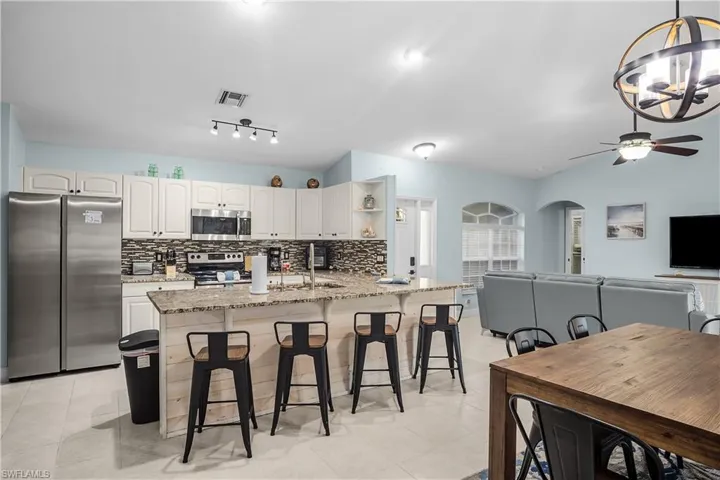 1019 Nw 9th St, Cape Coral, Florida 33993