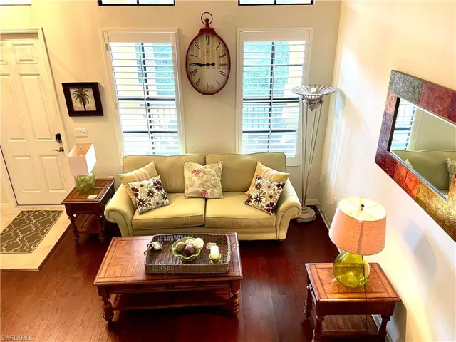 8989 Cambria Cir 1807, Naples, Florida 34113