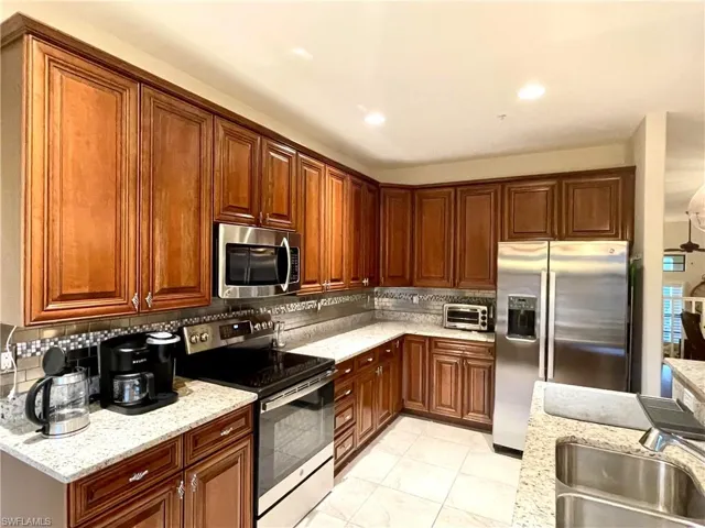 8989 Cambria Cir 1807, Naples, Florida 34113