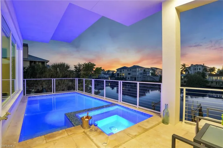 An elevated pool and spa, gas heated. Definition of Florida living.