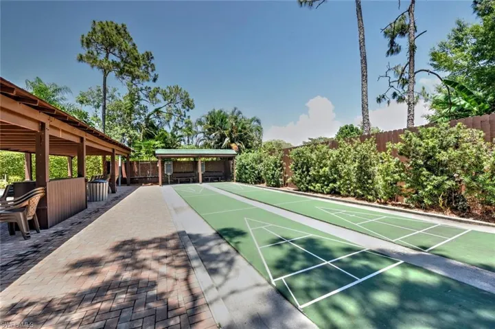 15171  Cedarwood  LN, Naples, FL 34110