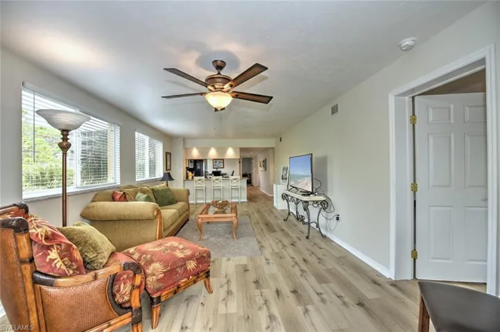 15171  Cedarwood  LN, Naples, FL 34110
