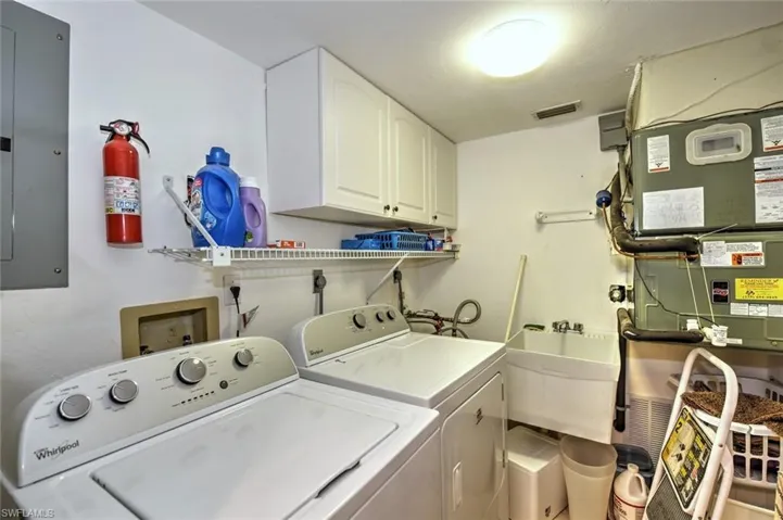 15171  Cedarwood  LN, Naples, FL 34110