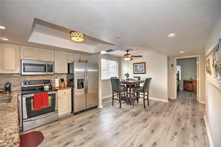 15171  Cedarwood  LN, Naples, FL 34110