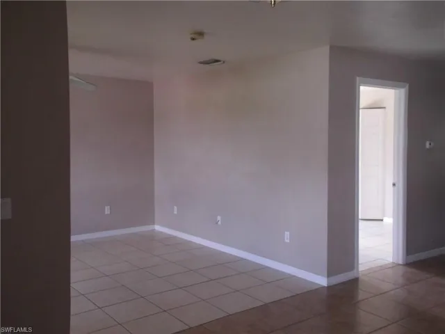662  Alabama S RD, Lehigh Acres, FL 33974