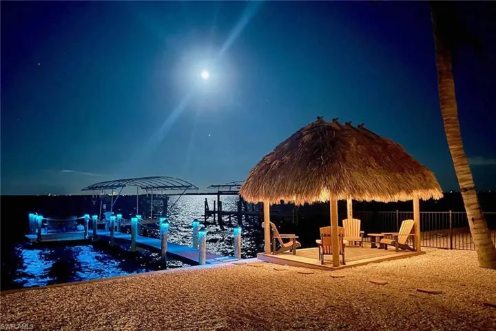 The dock lights are LED color changing & app controlled! How gorgeous!