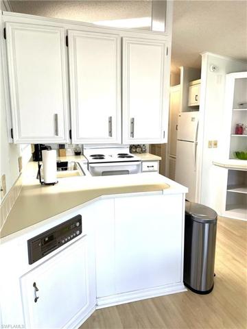 KITCHEN - HALLWAY