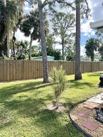 BACKYARD AREA - PRIVACY FENCE