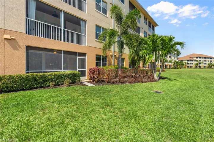 10520  Amiata  WAY, Fort Myers, FL 33913
