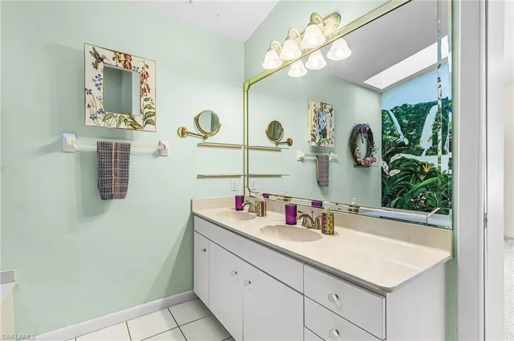 Dual sinks