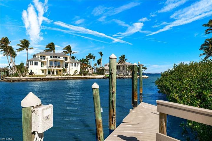 Boat Dock/Bay & Gulf Access