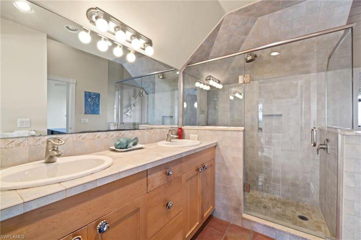 Primary Bathroom/Dual Sinks